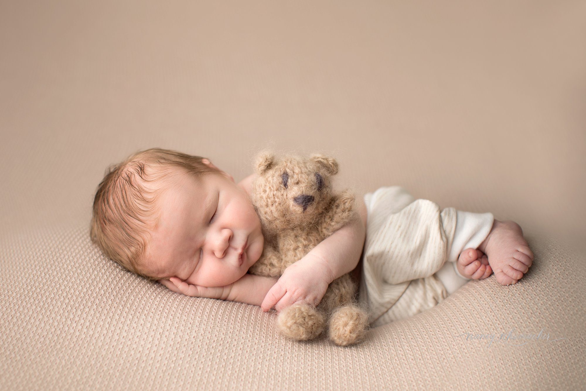 nancy schumacher north dakota newborn photographer