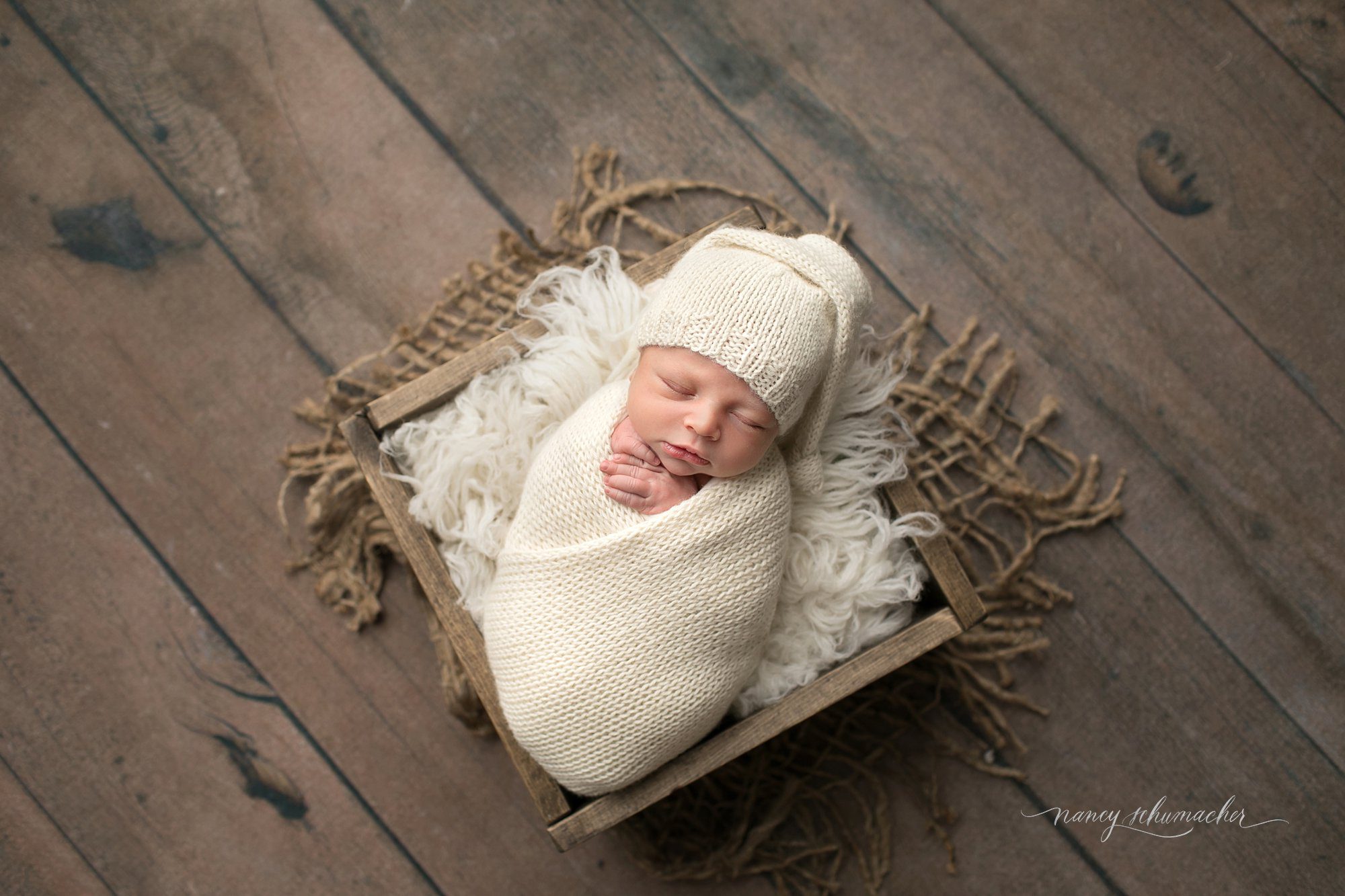 nancy schumacher north dakota newborn photographer_0040.jpg