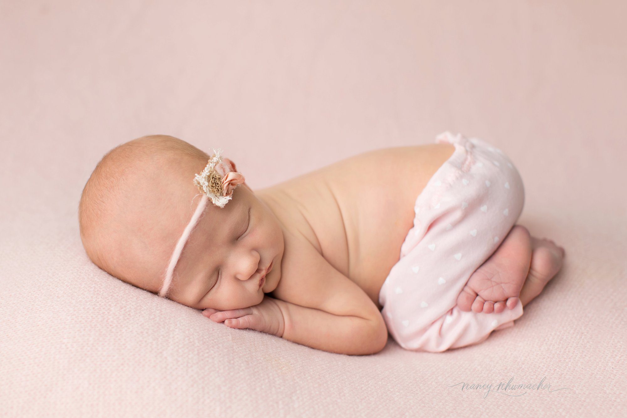 nancy schumacher north dakota newborn photographer_0056.jpg