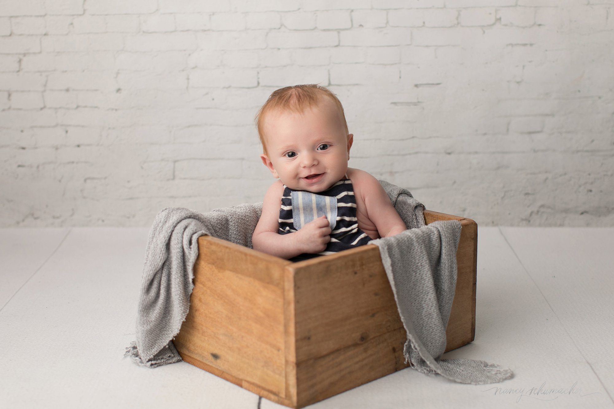 nancy schumacher north dakota newborn photographer_0109.jpg